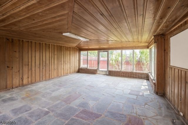 417 W Blackwell St, Dover Town, NJ 07801