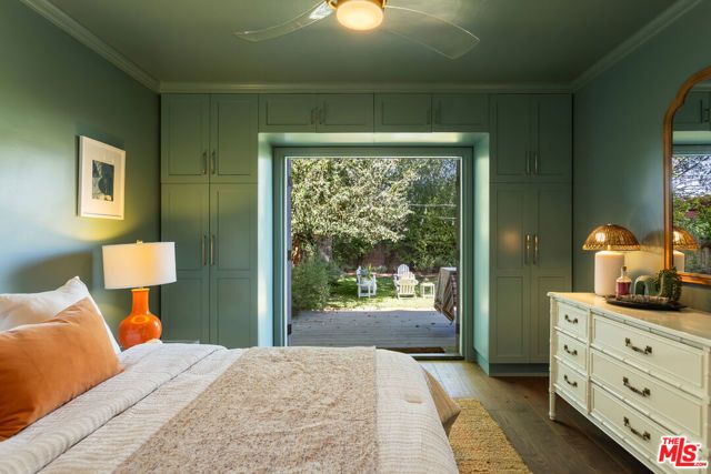 21245 Lopez Street, Woodland Hills (los Angeles), CA 91364