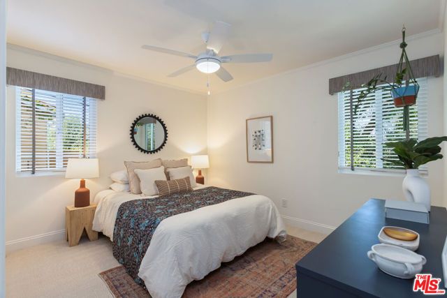 21245 Lopez Street, Woodland Hills (los Angeles), CA 91364