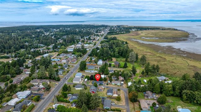 110 E Frank Avenue, Westport, WA 98595