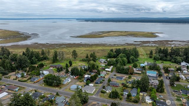 110 E Frank Avenue, Westport, WA 98595