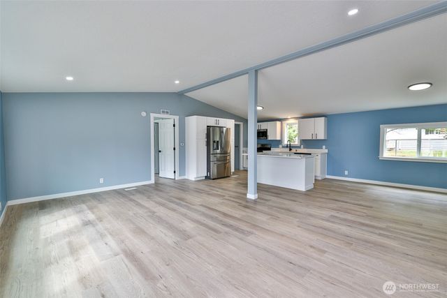 110 E Frank Avenue, Westport, WA 98595