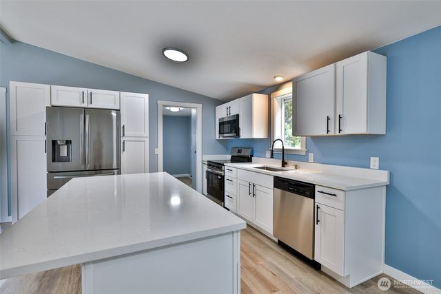 110 E Frank Avenue, Westport, WA 98595