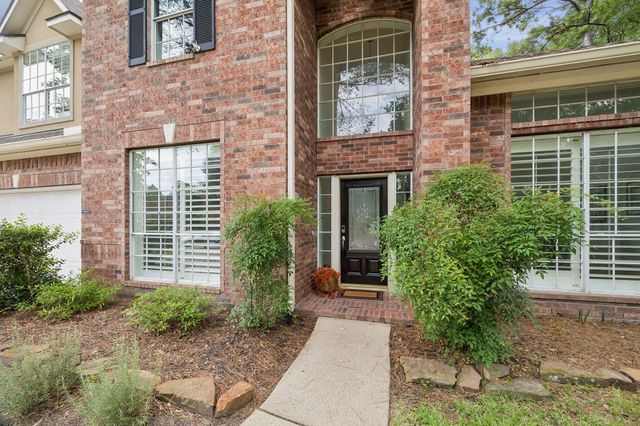 14 Guinevere Place, The Woodlands, TX 77384