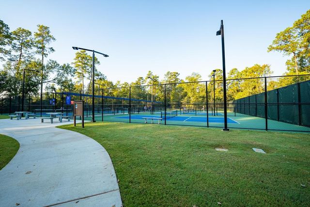 14 Guinevere Place, The Woodlands, TX 77384
