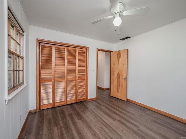 1300 Harriett Street, Mount Vernon, IN 47620