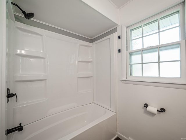 1300 Harriett Street, Mount Vernon, IN 47620
