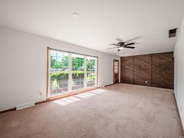 1300 Harriett Street, Mount Vernon, IN 47620