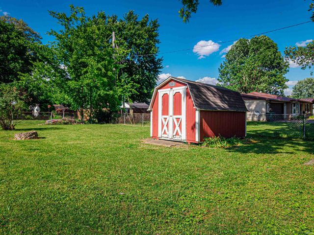 1300 Harriett Street, Mount Vernon, IN 47620