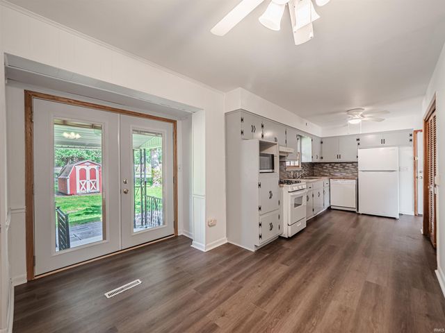 1300 Harriett Street, Mount Vernon, IN 47620
