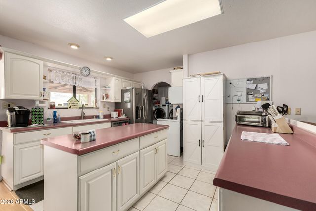 41625 W HIGHWAY 60 89 Avenue, Morristown, AZ 85342