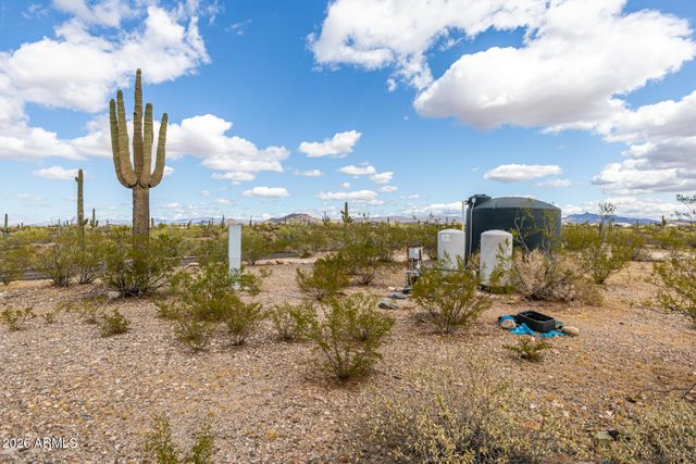 41625 W HIGHWAY 60 89 Avenue, Morristown, AZ 85342