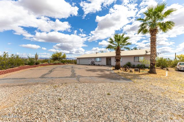 41625 W HIGHWAY 60 89 Avenue, Morristown, AZ 85342