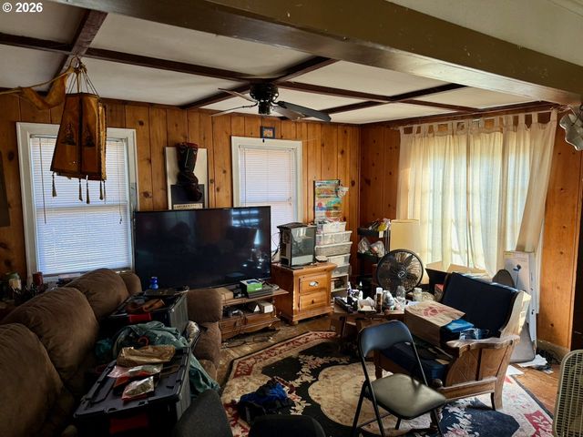 7875 Sw GREEN Ln, Beaverton, OR 97008