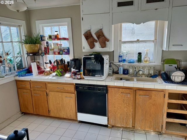 7875 Sw GREEN Ln, Beaverton, OR 97008