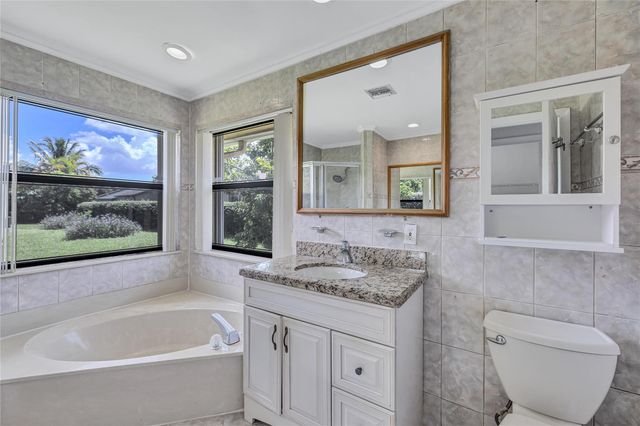 10730 NW 71st Pl, Tamarac, FL 33321