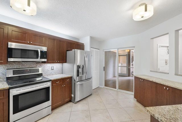 9563 Weldon Circle D107, Tamarac, FL 33321
