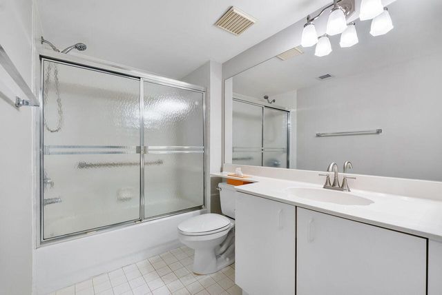9563 Weldon Circle D107, Tamarac, FL 33321