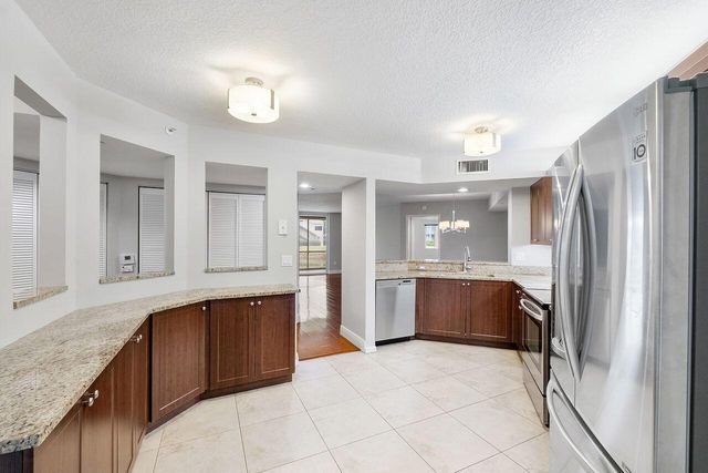 9563 Weldon Circle D107, Tamarac, FL 33321