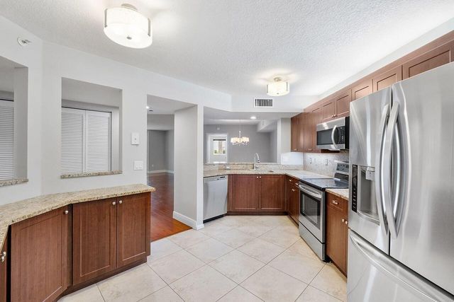 9563 Weldon Circle D107, Tamarac, FL 33321
