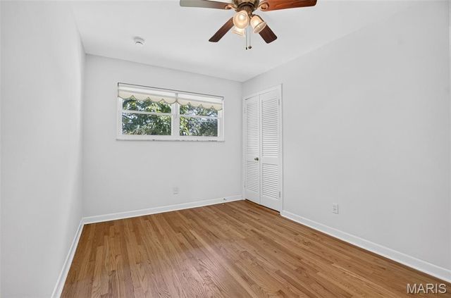 10813 Waycroff Drive, St Louis, MO 63114