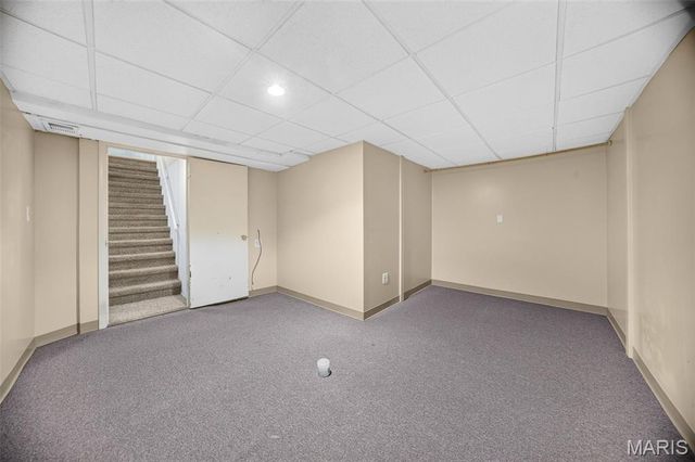 10813 Waycroff Drive, St Louis, MO 63114