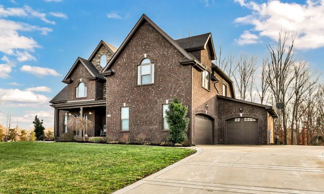 1180 Reda Dr, Clarksville, TN 37042