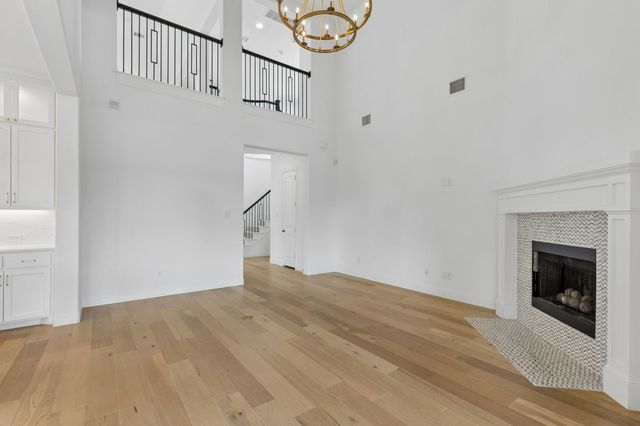 8213 Western, The Colony, TX 75056