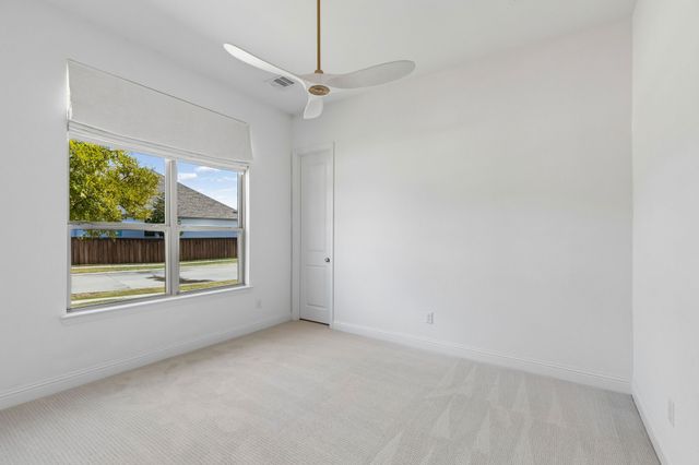 8213 Western, The Colony, TX 75056
