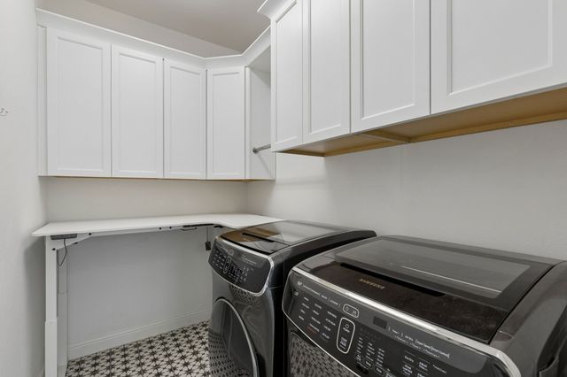 8213 Western, The Colony, TX 75056
