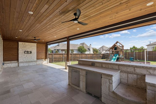 8213 Western, The Colony, TX 75056