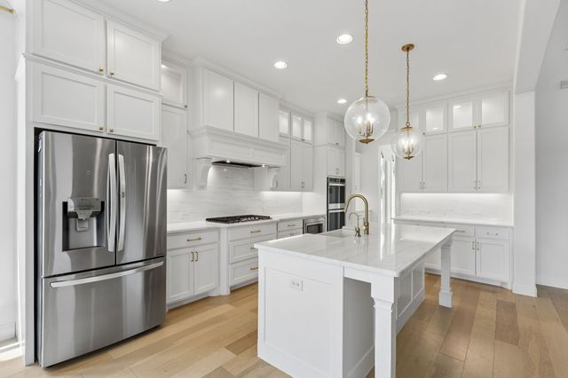 8213 Western, The Colony, TX 75056