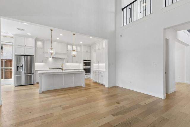 8213 Western, The Colony, TX 75056