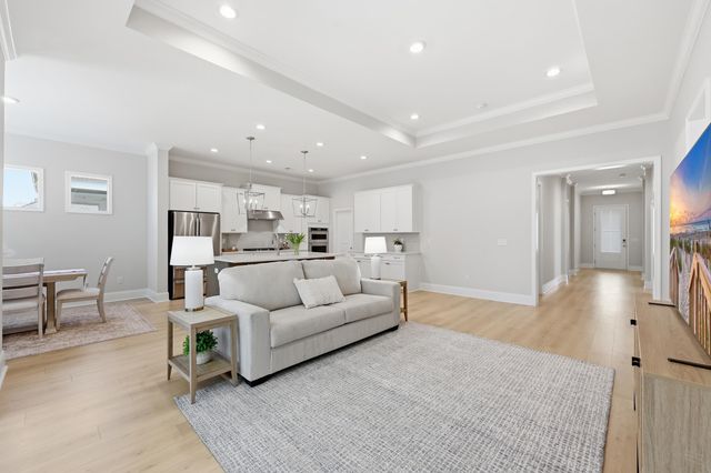 5013 Whitsett St., Murrells Inlet, SC 29576