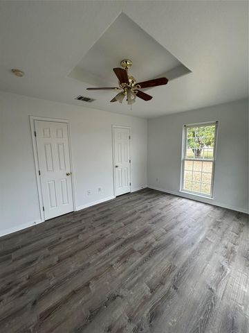 203 Maynard ST, Bastrop, TX 78602