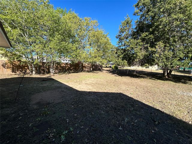 203 Maynard ST, Bastrop, TX 78602