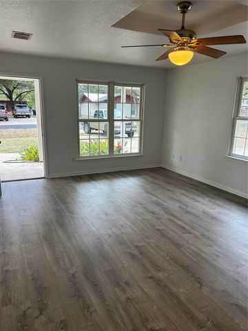 203 Maynard ST, Bastrop, TX 78602