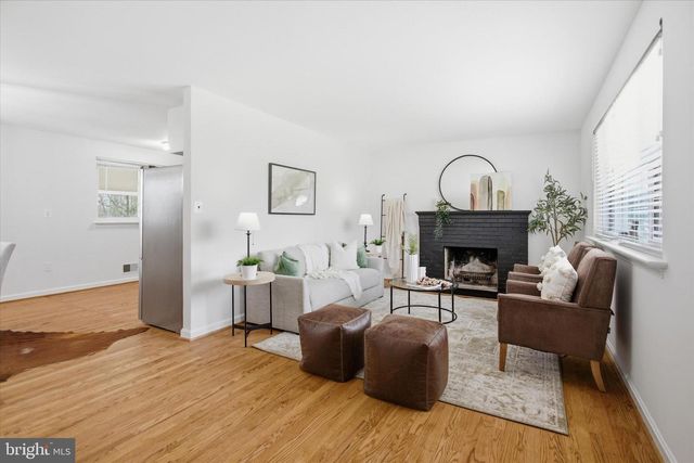 7400 COLCHESTER DR, Clinton, MD 20735