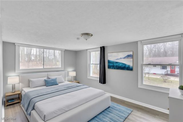 2564 Forest Drive, Hinckley, OH 44233