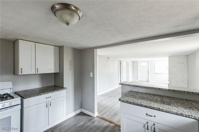 2564 Forest Drive, Hinckley, OH 44233