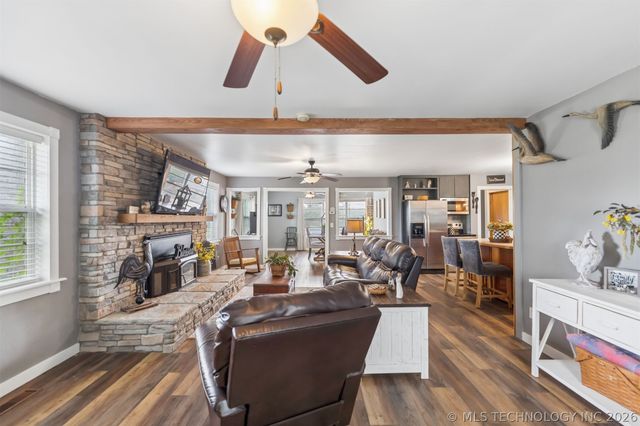 2541 W 430 Road, Adair, OK 74330