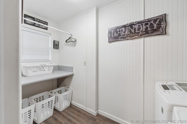 2541 W 430 Road, Adair, OK 74330