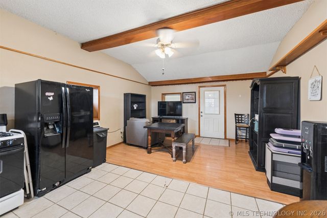 2541 W 430 Road, Adair, OK 74330