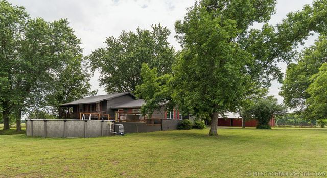 2541 W 430 Road, Adair, OK 74330