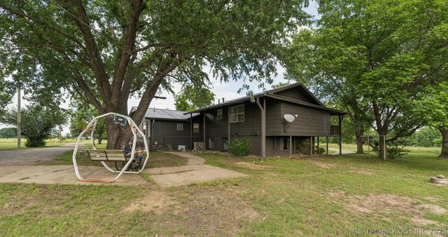 2541 W 430 Road, Adair, OK 74330