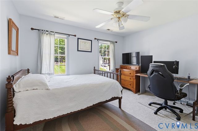 10424 Oakside Dr, Richmond, VA 23237