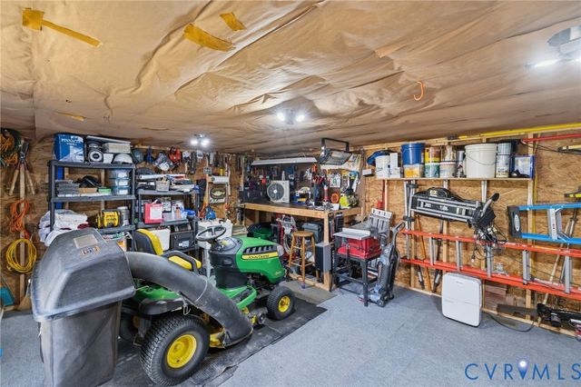 10424 Oakside Dr, Richmond, VA 23237