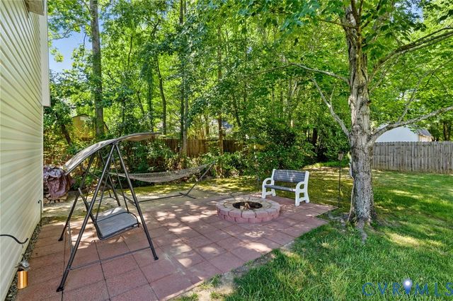 10424 Oakside Dr, Richmond, VA 23237