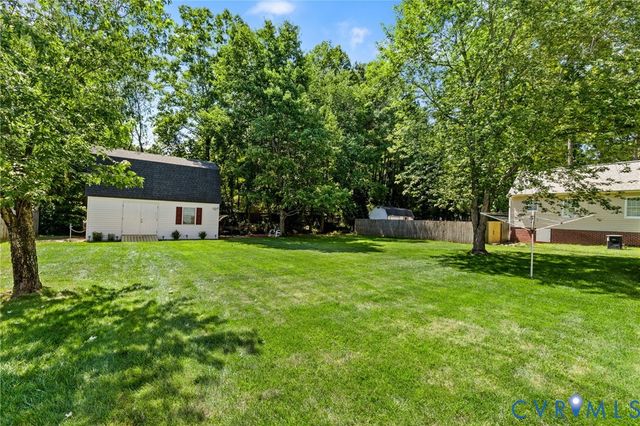 10424 Oakside Dr, Richmond, VA 23237