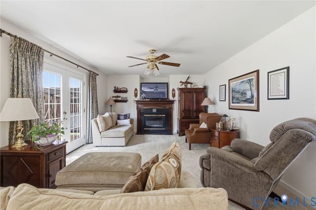 10424 Oakside Dr, Richmond, VA 23237